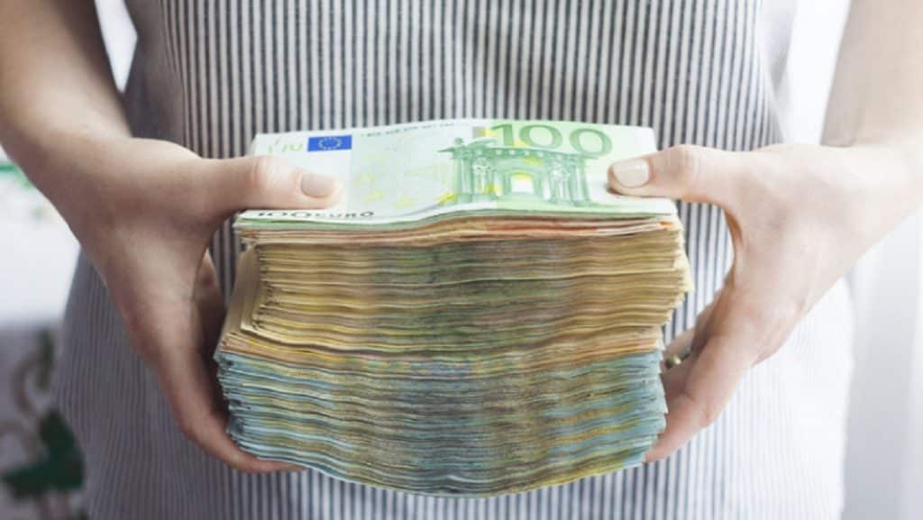 Românii în Germania: Au obținut alocații de 733.000 de euro pentru copii, pe care nici măcar nu-i au