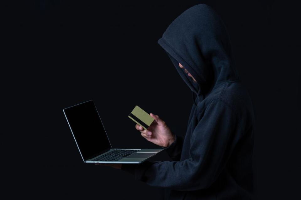 За две недели телефонные мошенники украли более 27 млн леев